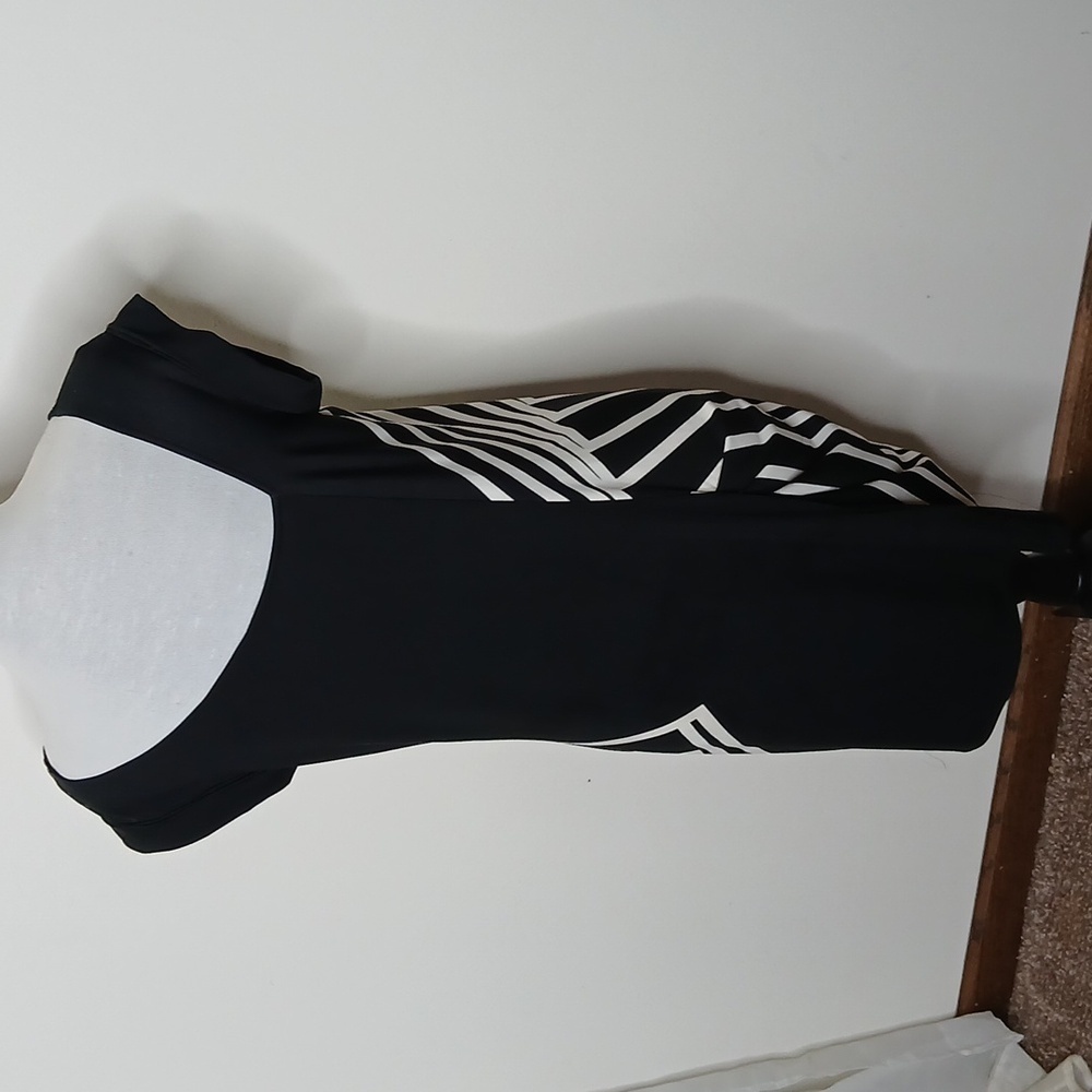 BCBG Maxazria black & white abstract midi dress size Small - Picture 7 of 15
